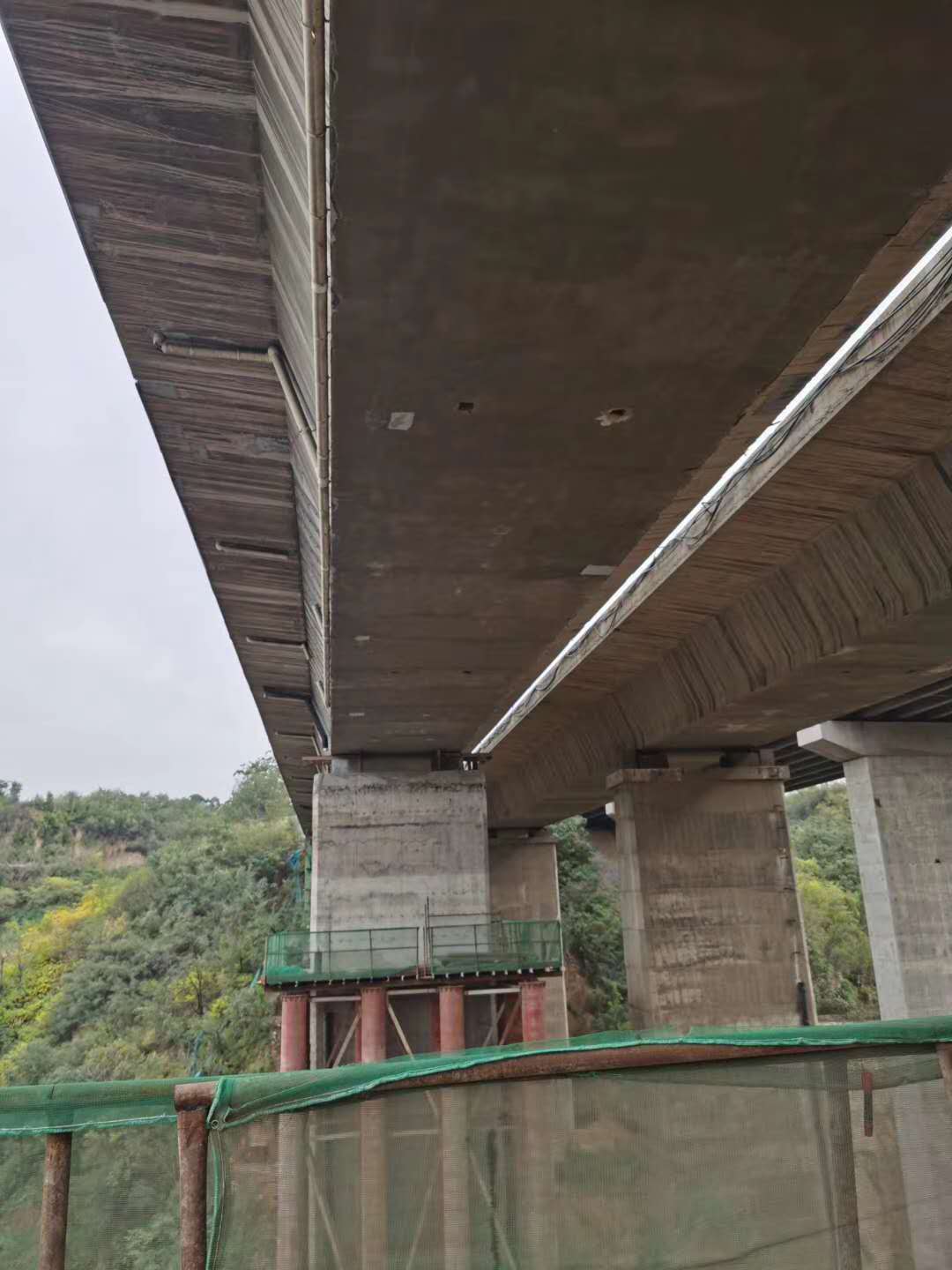 淮安桥梁加固前制定可行设计方案图并用对施工方法